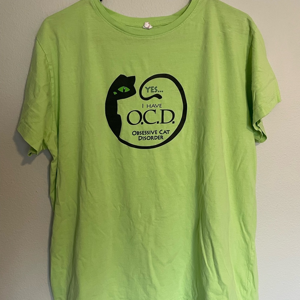 Green Cat Lover T-Shirt 🍀 1